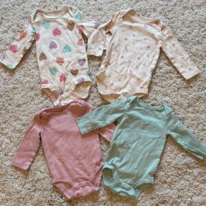 Carter’s Baby Girl Heart Pink Turquoise One Pieces Bodysuit Set Long Sleeve 6 Mo